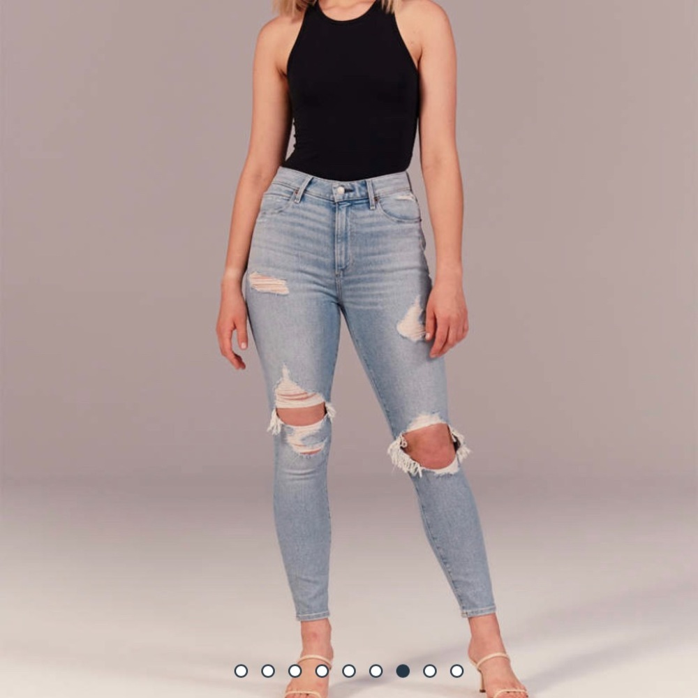 BRAND NEW Abercrombie Curve Love Jeans